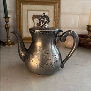 Waltham Silver Co. Quadruple Plate Ornate Etched Teapot E183 Vintage Patina
